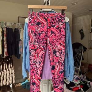 L 12/14 Lilly Pulitzer Girls Luxletic Leggings